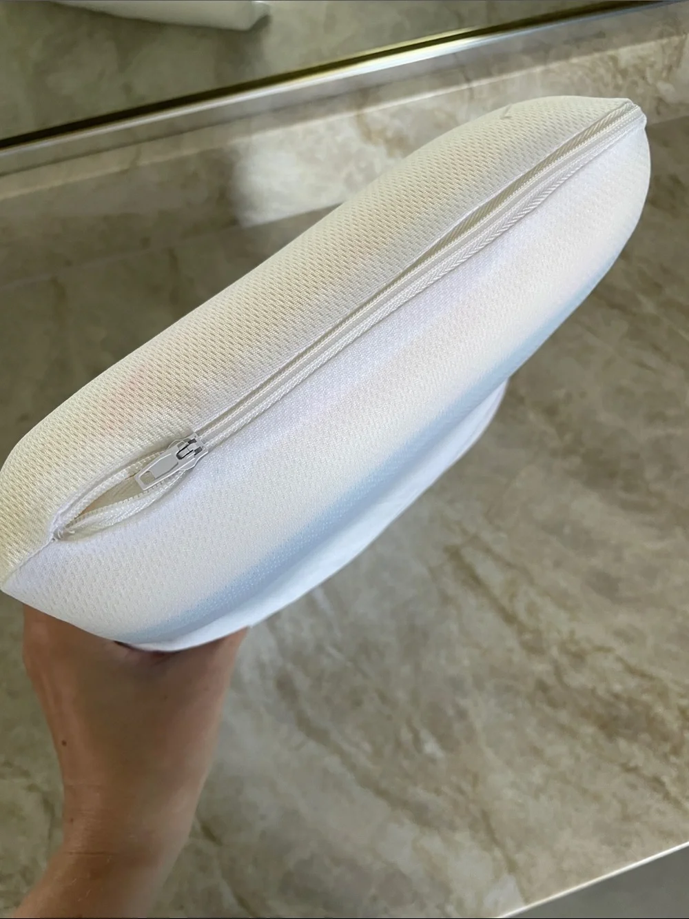 TRAVEL SIZE Tempur-pedic Pillow! UNITED POLARIS! Memory Foam Cool Gel!